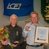 Hennie Koekoek en Xander de Raad, voorzitter KPJ Boerhaar Olst-Wijhe